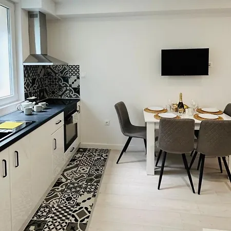 דירה Baths - Modern 2bd Flat By Flat Mаnager וארנה